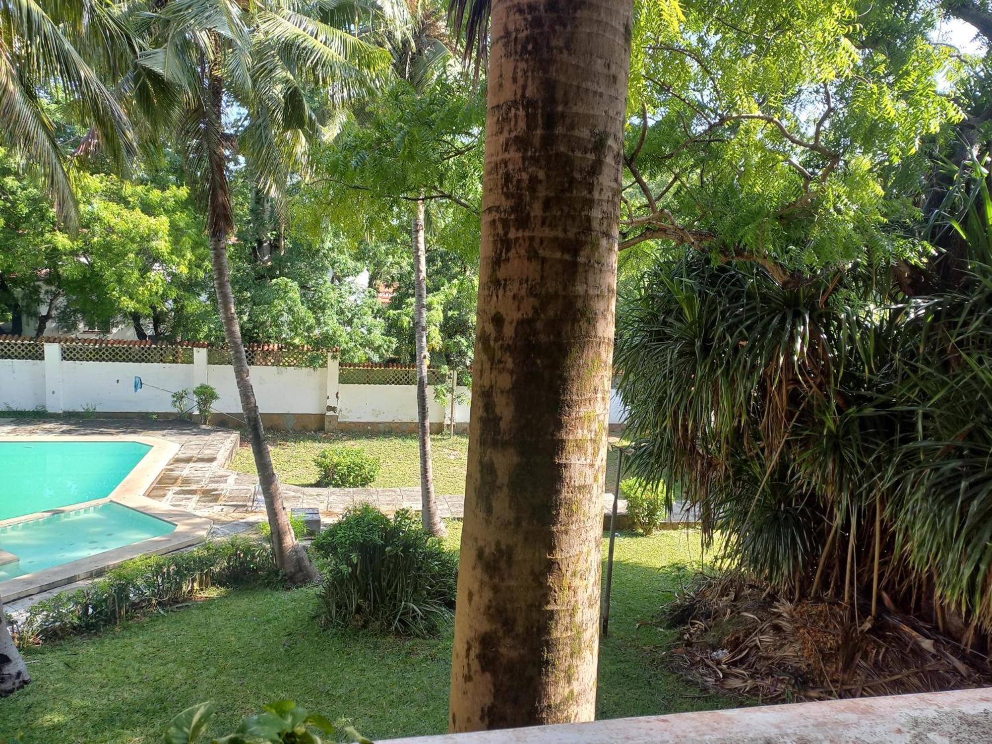 Coral Drive Apartments Момбаса Екстериор снимка